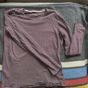 Everlane The Slim Cotton Long-Sleeve Crew, Burgundy / Bone Stripe  Size: M